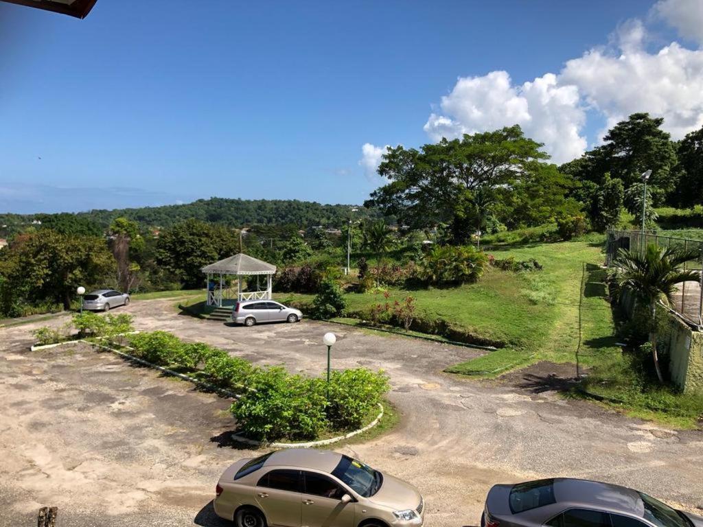 The View At Mystic Ridge Penthouse 78A Apartment Очо Риос Екстериор снимка
