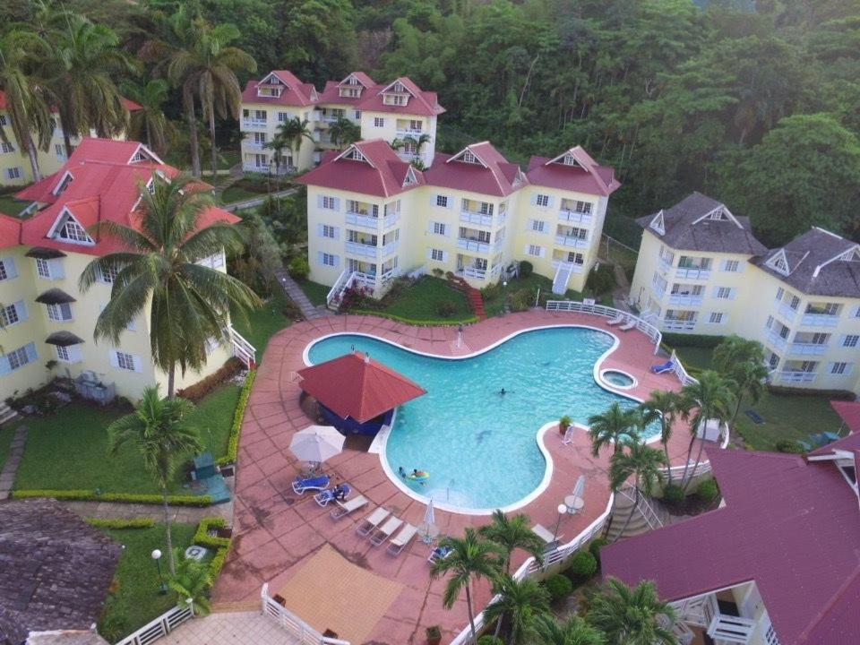 The View At Mystic Ridge Penthouse 78A Apartment Очо Риос Екстериор снимка