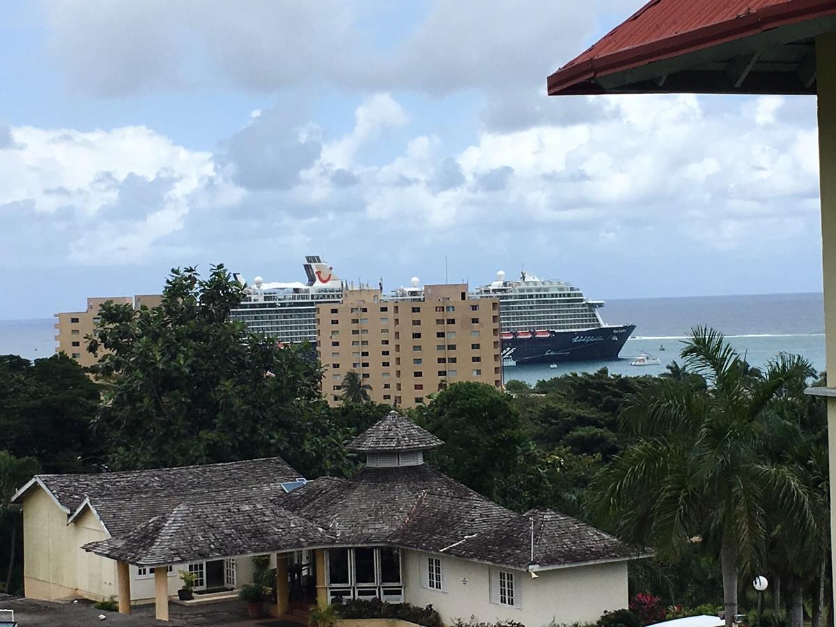 The View At Mystic Ridge Penthouse 78A Apartment Очо Риос Екстериор снимка